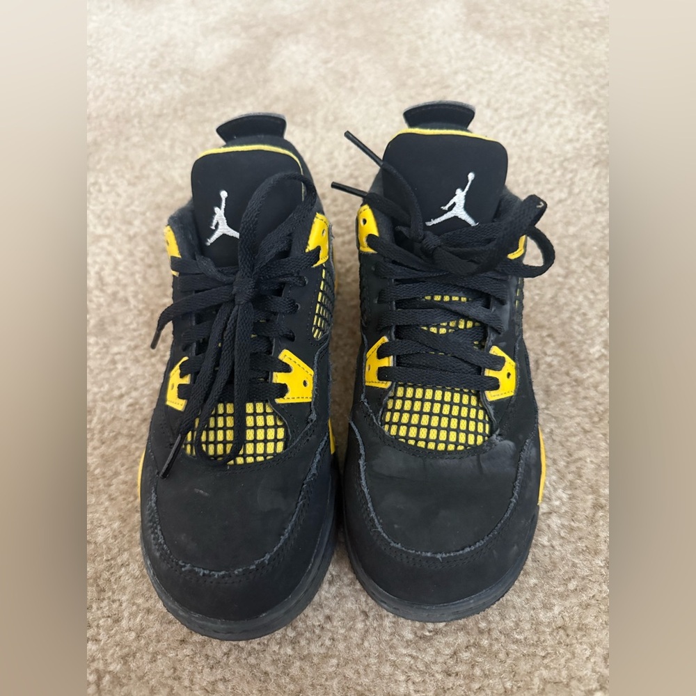 Jordan Retro 4 Thunder Kids Sneakers